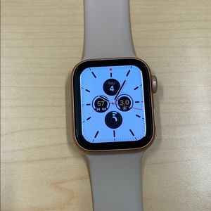 Series 4 40 mm Apple Watch